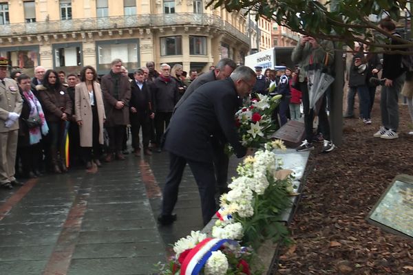 La cérémonie rendait hommage aux victimes des tueries de mars 2012, onze ans après le drame.