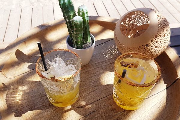 Cocktail avec vue imprenable sur la mer, la montagne, ou dans un petit coin reculé ? Votre envie ? 