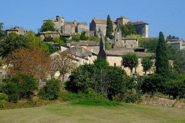 Le village accueillant de Bruniquel 