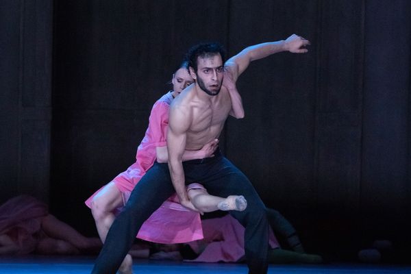 La Bête et la Belle au théâtre du Capitole - Natalia de Froberville (La Belle) et Davit Galstyan (La Bête).