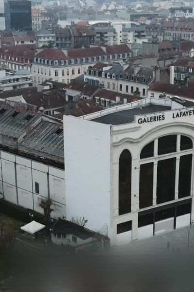 Le bâtiment historique des Galeries Lafayette de Pau, datant de 1907, va être réhabilité entre modernité et éléments historiques.