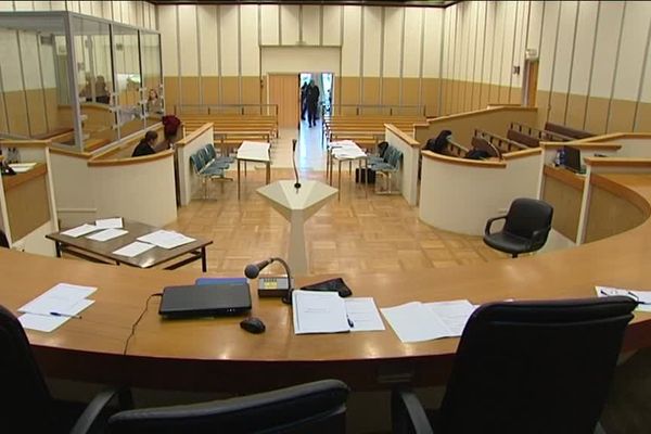 Salle d'audience des assises de l'Aisne