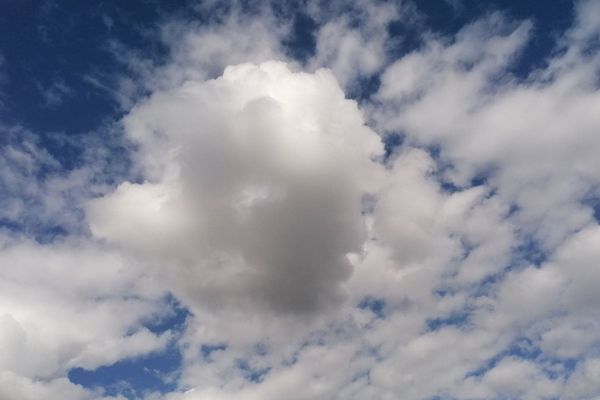 Enfin un peu de bleu dans le ciel