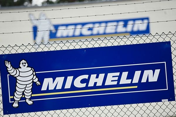 Le groupe Michelin a annoncé que 10 usines en Europe seront mobilisées pour fabriquer des masques chirurgicaux contre le coronavirus avec, parmi elles, deux usines de Clermont-Ferrand.