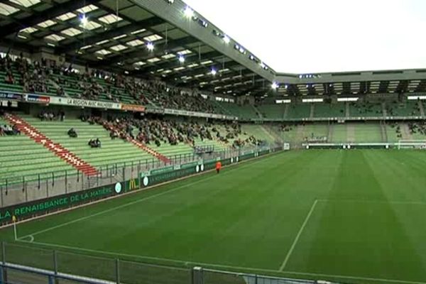 Cette saison, les tribunes du Stade Michel d'Ornano sont peu garnies