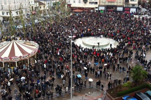 Place de la République, Limoges, ce samedi après-midi.