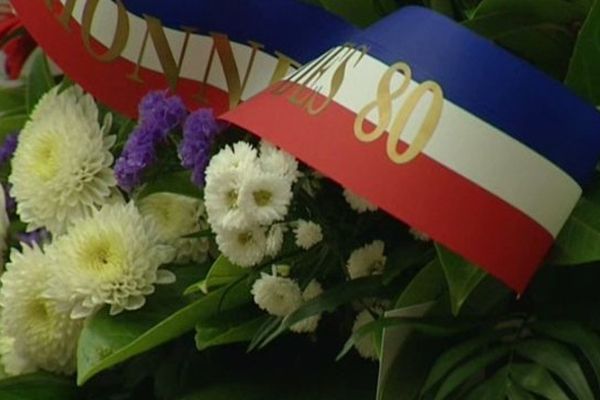 Le 10 juillet 2013, 73 ans après que sénateurs et députés aient accordé les pleins pouvoirs à Philippe Pétain, le président de l'Assemblée Nationale, Claude Bartolone, a rendu hommage à Vichy aux 80 parlementaires qui ont dit "non" ce jour-là.