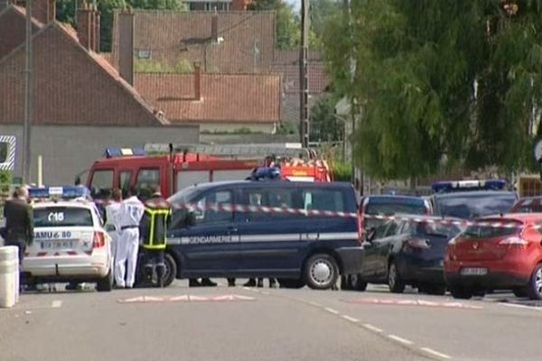 Albert : le quartier du forcené bloqué par les forces de l'ordre.