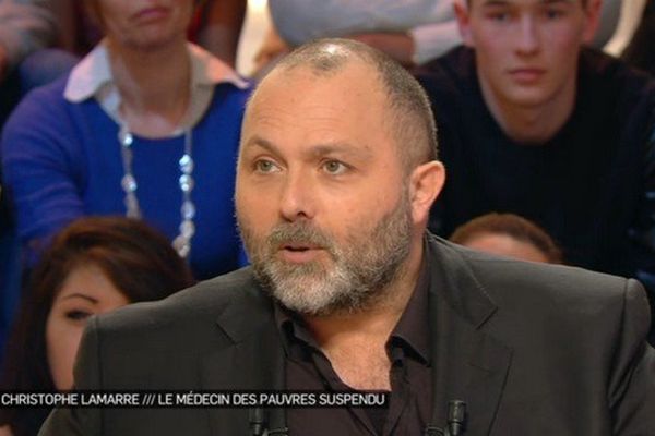 Le docteur Christophe Lamarre sur la plateau de Canal +.