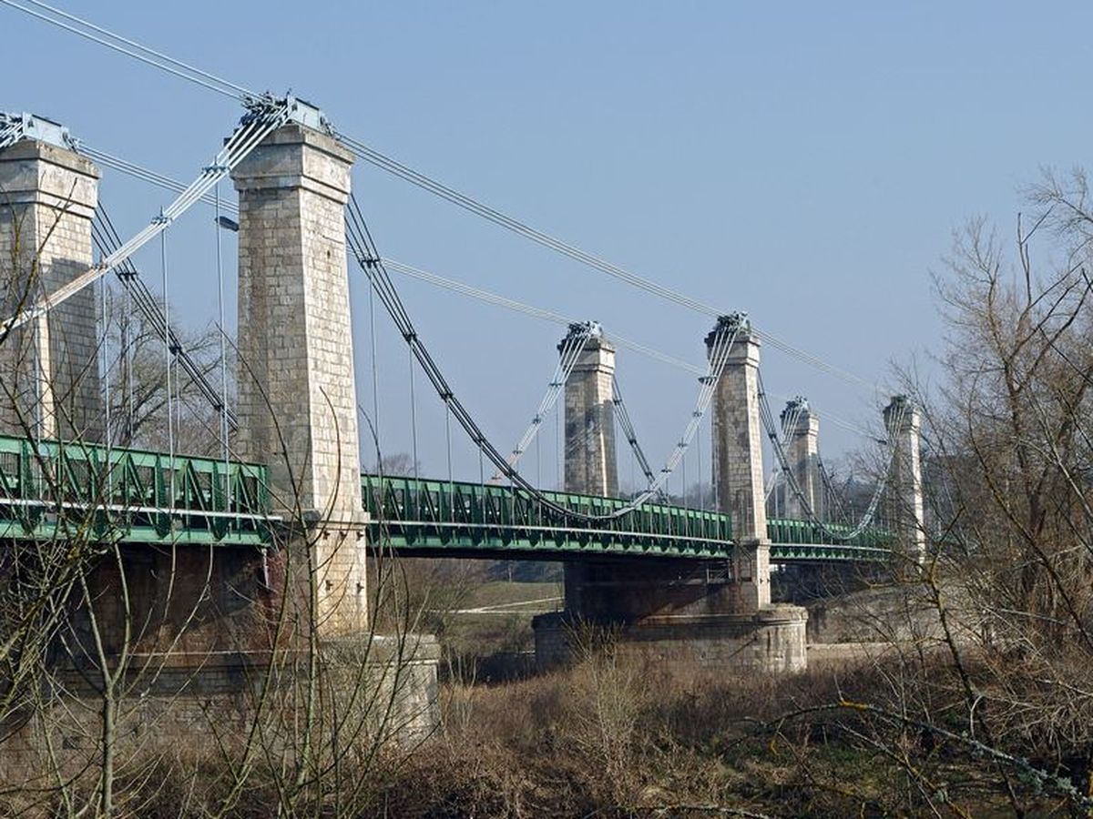 Loiret Le Pont De Chatillon Sur Loire En Travaux Pendant Trois Ans