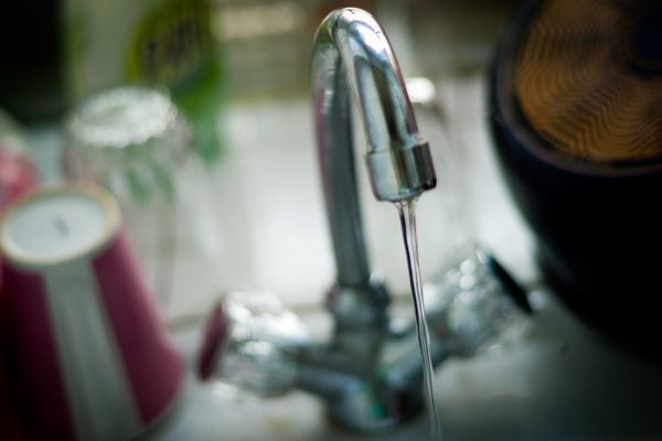 Par mesure de précaution, le SDEA recommande de ne pas boire l’eau du robinet