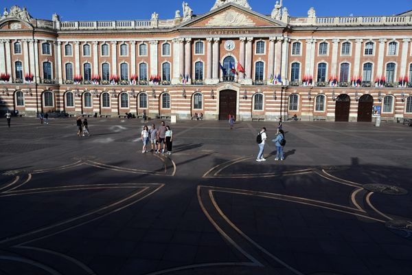 La gauche se verrait bien au Capitole en 2026, mais qui pour détrôner Jean-Luc Moudenc ? Les résultats d'un sondage IFOP pour la Tribune.