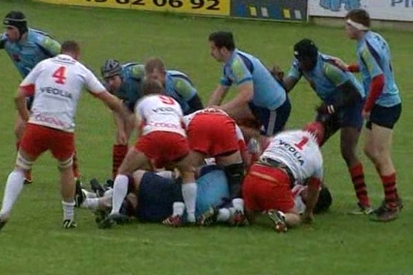 La rencontre entre Cognac et Compiègne s'est soldée par une victoire des Cognaçais 22 à 11.