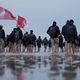 Des séminaristes mènent un pèlerinage à travers la baie du Mont-Saint-Michel (Manche), le 29 septembre 2024.