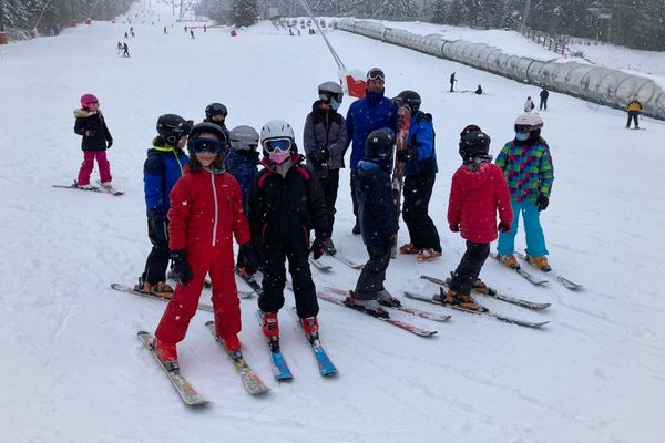 La  neige est tombée en abondance ce week-end sur la station du Lioran et les skieurs sont de retour