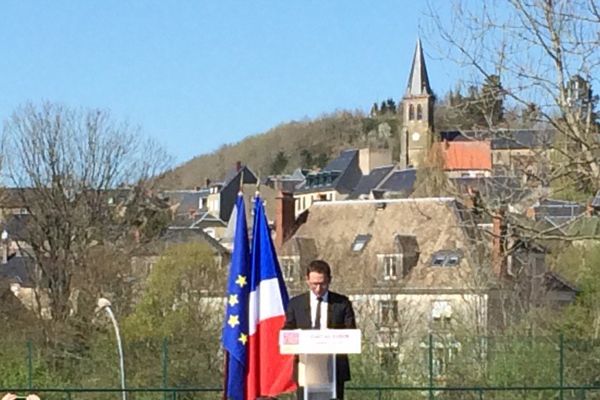 Benoit Hamon à Château-Chinon (Nièvre) ce vendredi 7 avril