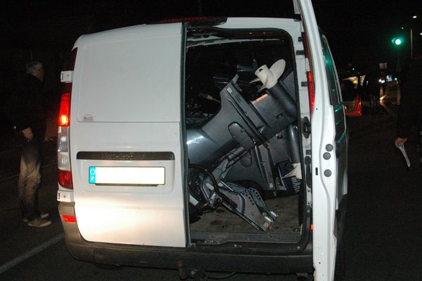 C'est dans une camionnette comme celle ci que les voleurs transportaient les moteurs dérobés