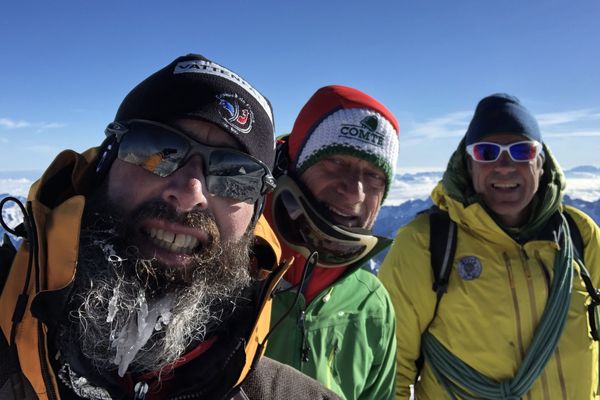  Lionel Colombani, Frédéric Parise et leur guide