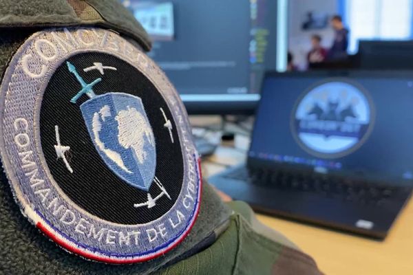 Une centaine d'étudiants de Nancy se sont affrontés au cours d'une simulation ultraréaliste de cyberguerre, organisée en collaboration avec l’armée.