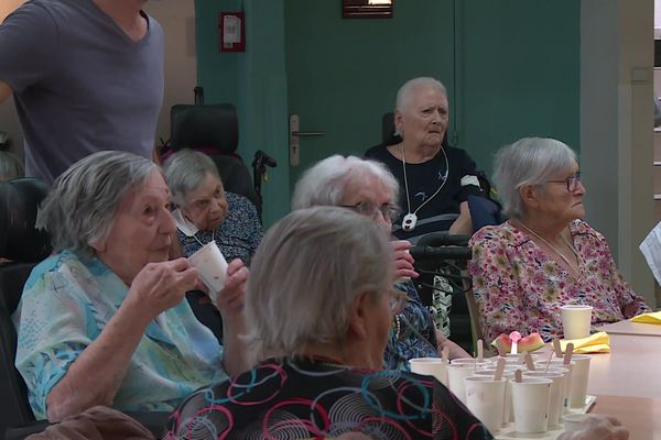 En Occitanie, près de 85 % des Ehpad enregistrent un résultat déficitaire au niveau du budget, en 2023.