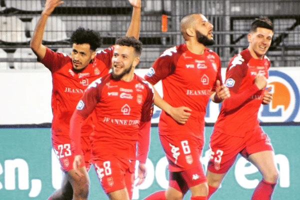 Le FC Rouen va changer de logo la saison prochaine.