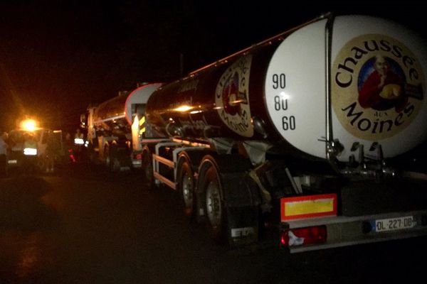 L'un des camions bloqué pendant la nuit