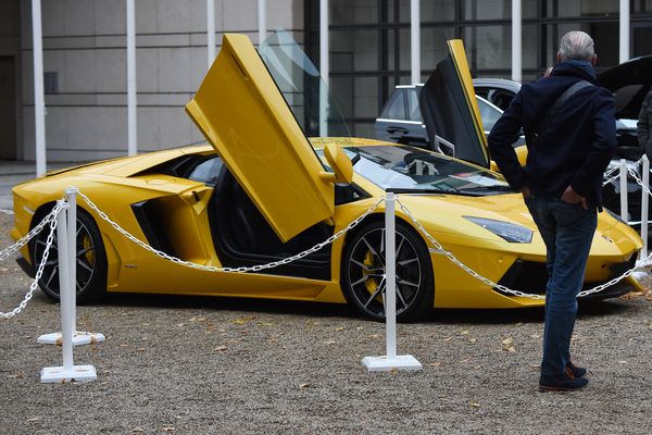 Une Lamborghini Aventador confisquée à un réseau criminel vendue aux enchères en 2021.