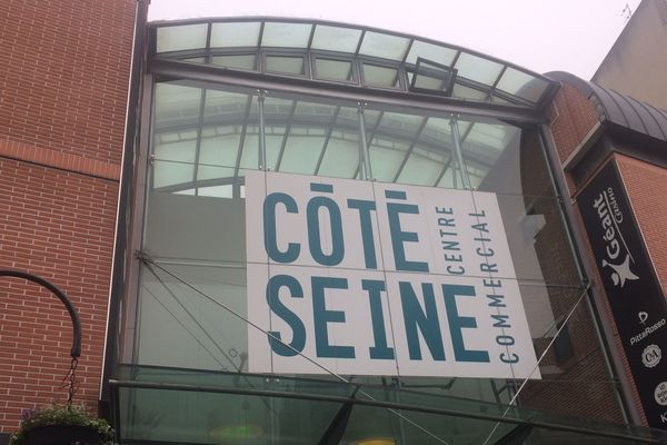 Le centre commercial Côté Seine, à Argenteuil.