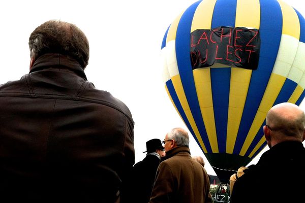 Une mongolfière dans le ciel de Vendée