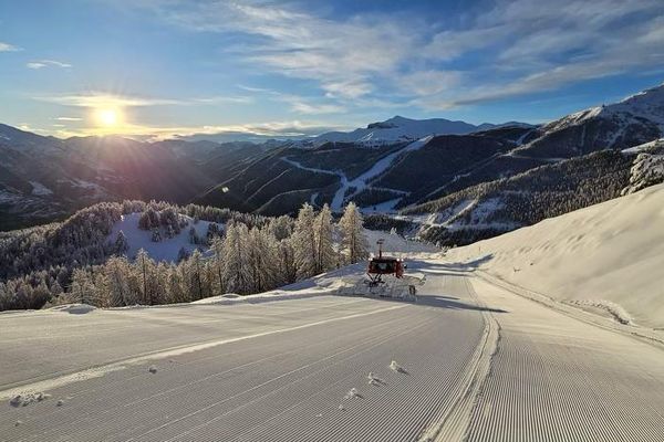 La station de ski d'Auron avant l'ouverture des pistes, le 11 février 2024.
