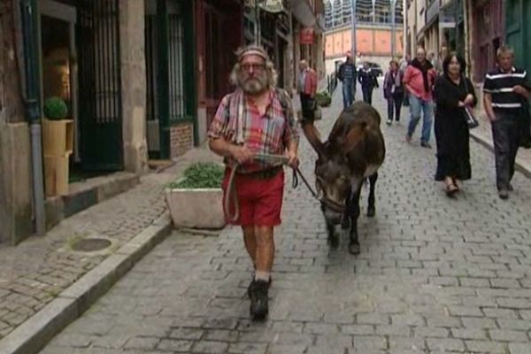 François Peyrout est ému de retrouver sa ville après 6 mois d'absence