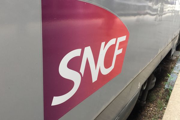 Le trafic SNCF reste très perturbé ce dimanche 22 décembre, à quelques jours de Noël, en raison de la grève.