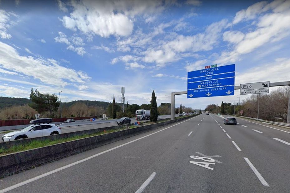 Bouches Du Rhone La Circulation Sur L Autoroute A8 Coupee Dans Les Deux Sens Apres Un Grave Accident