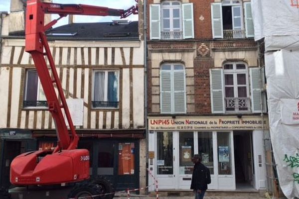 Trois antennes relais sur le point d'être installées rue de Bourgogne à Orléans