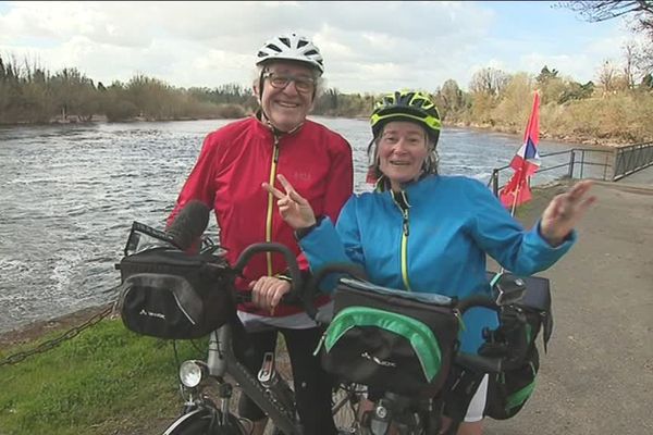 Rolande et Michel, des sexagénaires plein d'entrain, s'apprêtent à parcourir 12 000 km à vélo pour leur tour d'Europe