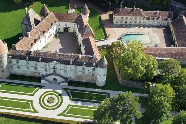 Le château de Bazoches, dans la Nièvre, représente la Bourgogne dans la 2e édition de l’émission "le Monument préféré des Français" sur France 2. 