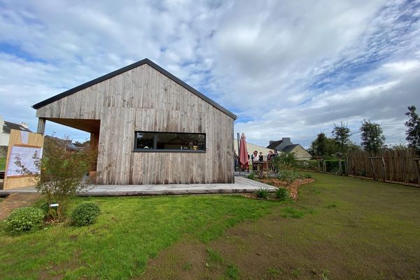 Une maison construite et isolée selon les règles de l'écohabitat