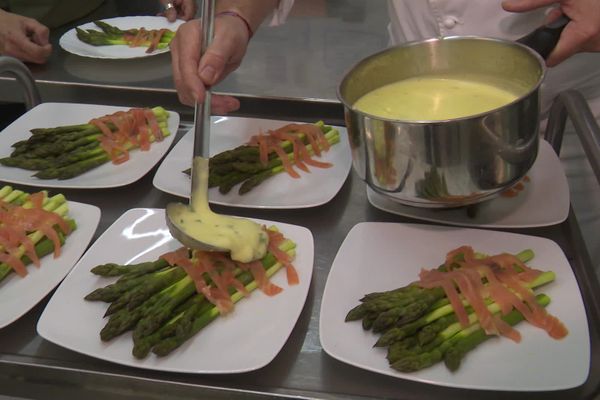 Les asperges sont à  l'honneur à l'école primaire d'Alzonne dans l'Aude