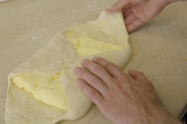 Apprendre à réaliser une succulente pâte feuilletée maison.