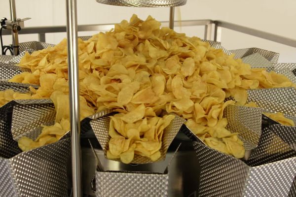 Les chips "La 76" sont cuites de façon artisanale, au chaudron.