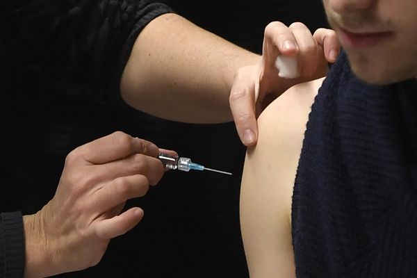 Vaccination contre la méningite.