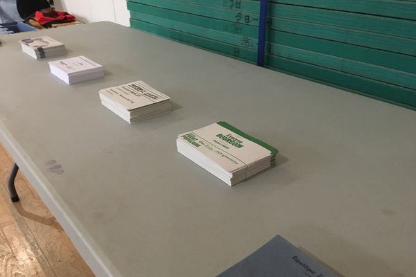 Bulletins de vote de la première circonscription de la Marne, lors du premier tour des législatives de 2024.