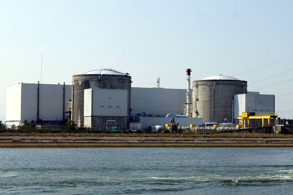 La centrale de Fessenheim, doyenne des centrales françaises, s'est arrêtée définitivement le 29 juin 2020.