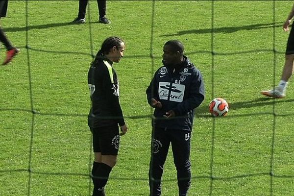 Oscar Ewolo et Bruno Grougi pendant l'entrainement