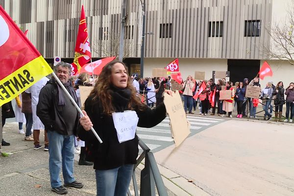 Les personnels de la clinique Francheville de Périgueux en grève pour la première fois depuis 15 ans