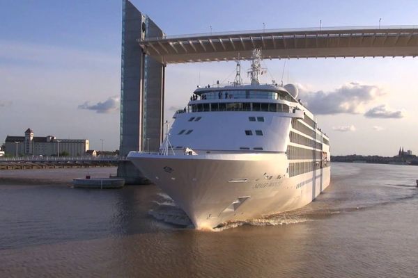 En 2019 ce sont 57 paquebots de croisières qui ont accosté à Bordeaux .