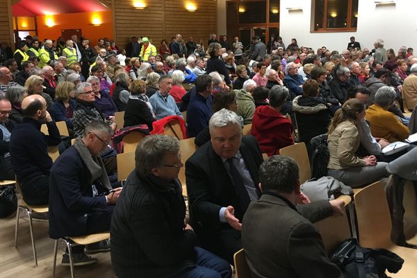 Jusqu'au 15 mars, le Grand débat national est organisé en France, à travers des réunions publiques et un questionnaire en ligne. Ici à Colmar. 