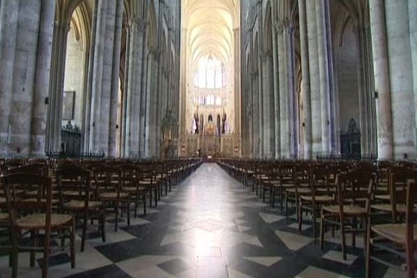 Amiens, la nef de la cathédrale, de nos jours (illustration).