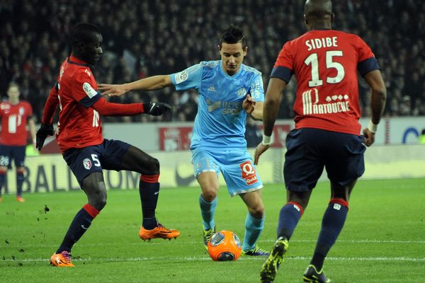 Florian Thauvin (OM), ce mardi face à deux joueurs du LOSC. 