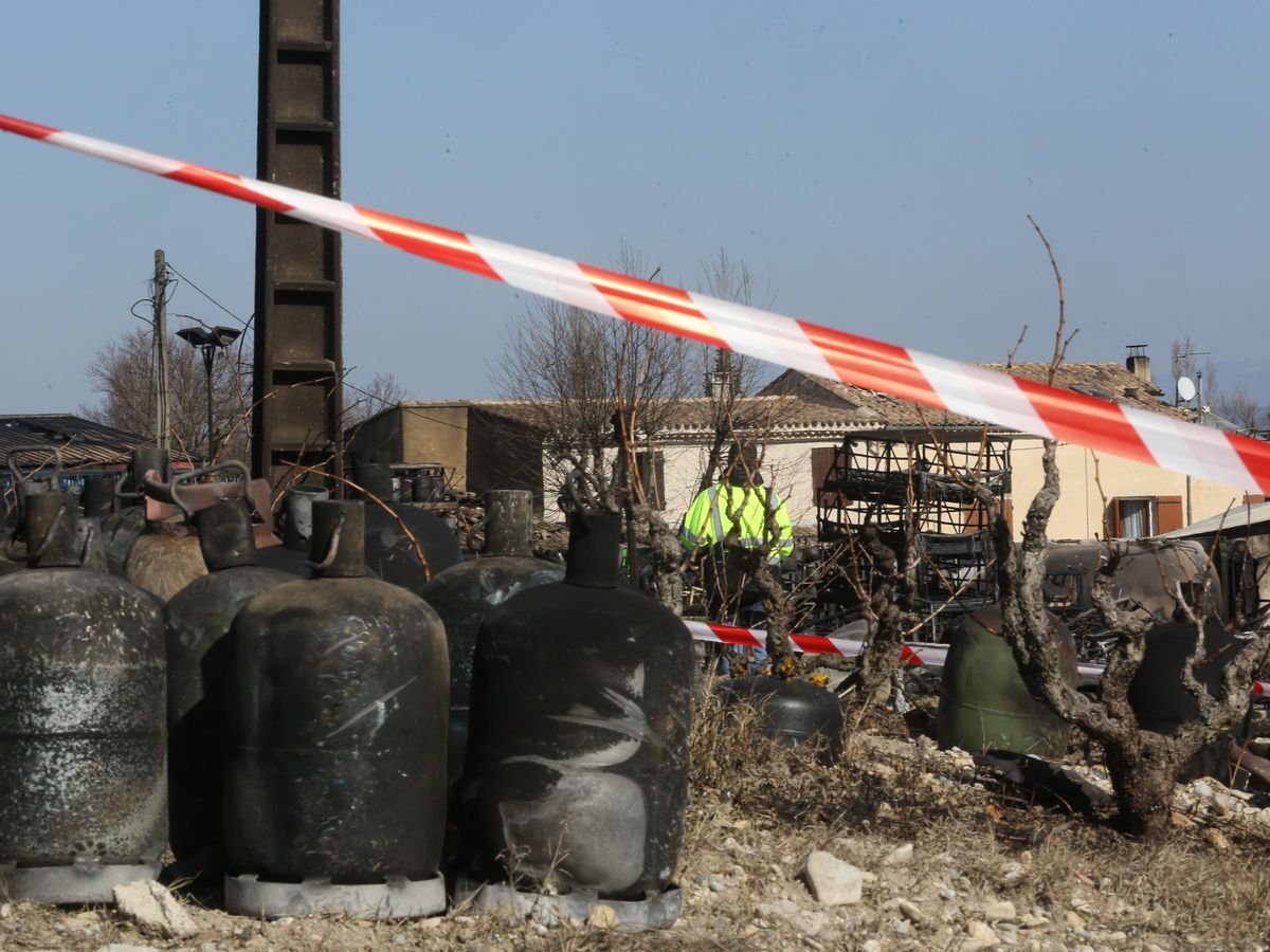 Explosion De 3000 Bouteilles De Gaz A Jonquieres Deux Suspects Mis En Examen Un An Apres